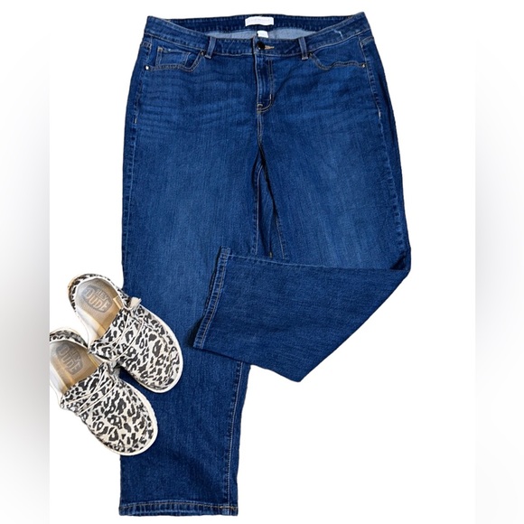 Lane Bryant Mid Rise Girlfriend Crop Denim jean Sz 16 - Picture 1 of 9
